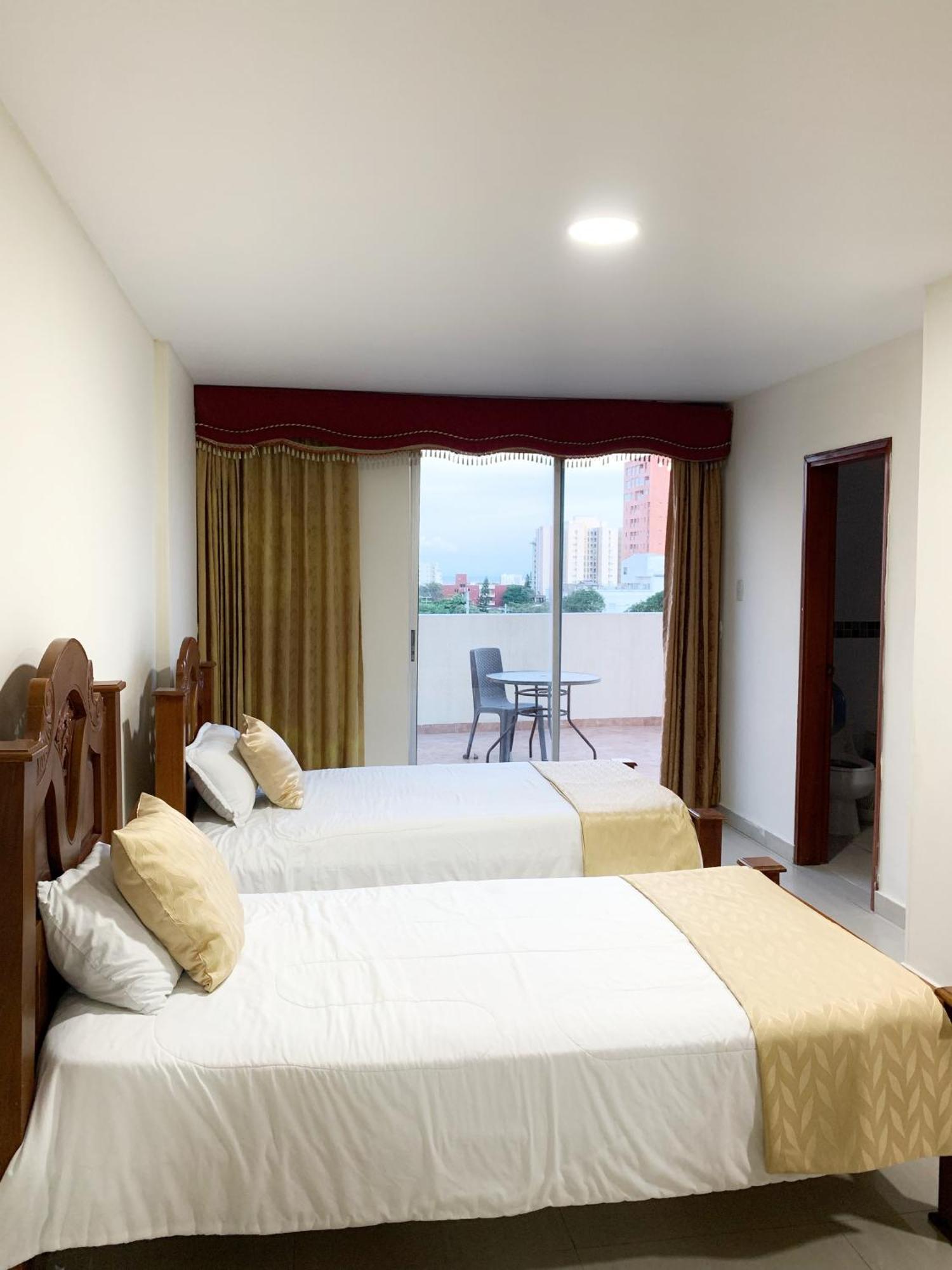 Hotel Continental Plaza Barranquilla  Dış mekan fotoğraf